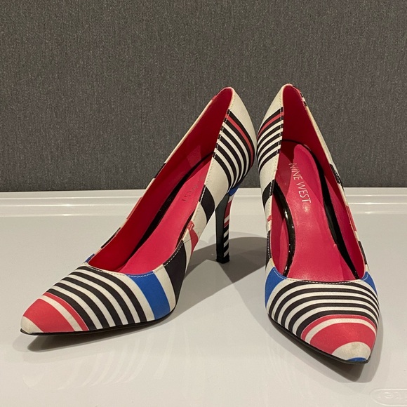 Nine West size 6 muticolored pump - Picture 1 of 3